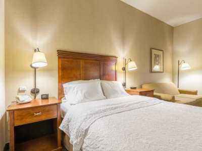 Hampton 3* Sidney